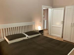 Piazza della Vittoria elegant apartment