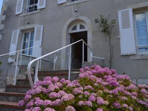 Maisons de vacances Pavillon de chasse 19eme, 2 chambres, jardin, proche GR46, WiFi - FR-1-591-626 : photos des chambres