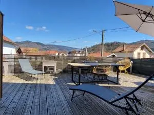 Appartement lumineux 3 chambres, terrasse, proche commerces et ski, avec WiFi - FR-1-589-677 - 比桑