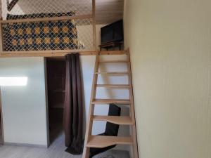 Appartements Appartement lumineux 3 chambres, terrasse, proche commerces et ski, avec WiFi - FR-1-589-677 : photos des chambres