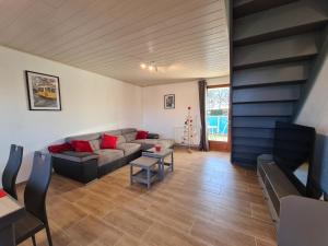 Maisons de vacances Gite familial avec piscine partagee, terrasse et WiFi - FR-1-591-635 : photos des chambres