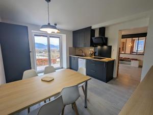 Appartements Maison renovee pres des Hautes Vosges, ideale pour activites nature - FR-1-589-696 : photos des chambres