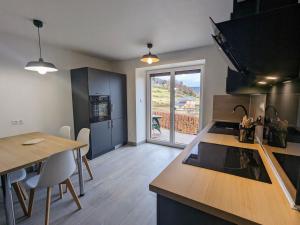 Appartements Maison renovee pres des Hautes Vosges, ideale pour activites nature - FR-1-589-696 : photos des chambres