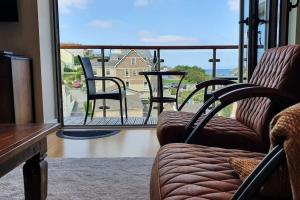 6 Porth Sands Newquay Cornwall Luxury with Sea Views