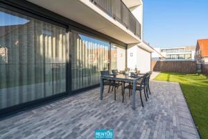 Villa Sailing-large luxury house in quiet location