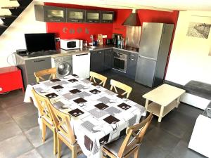 Villa Playa proche plage piscine climatisation parking