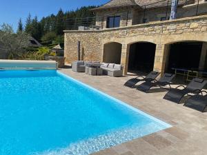 Villas Superbe Villa vue panoramique et piscine exterieure chauffee : photos des chambres