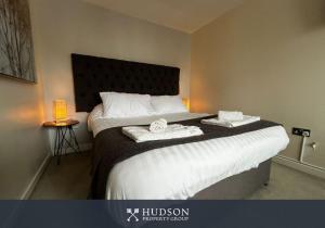 Central Townhouse with Parking