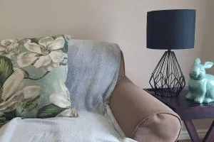 Flatlet Close to N1&N7 Offstreet Parking - Goodwood