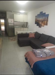 Estudio completo piscina y playa en Candelaria Tenerife