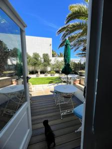 Charming Flatlet Near the Amazing Sunset Beach