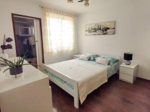 Cute Apartment Marina in the city of Krk 