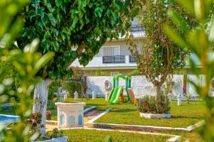 Stathis Rooms - 300m from Kalamaki Beach, by ZanteWize