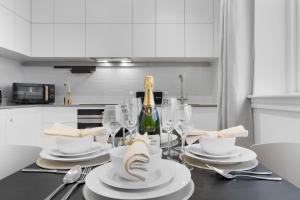 Stylish Retreats on Olympic Way