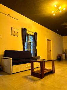 VILLA RISHAAM with swimming pool