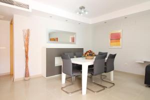 Global Properties, Moderno y practico adosado en Puerto de Sagunto