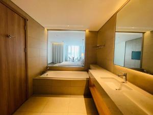 Alacarte Hạ Long, new