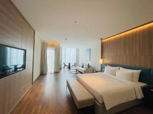 Alacarte Hạ Long, new