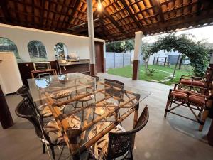 Pousada com vista para lago e com passeios de lancha em frente a Pousada em Capitólio, perto dos principais atrativos turístico, Pousada Vista do Turvo, Mandala