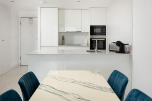 Las Olas Apartment by Alfresco Stays