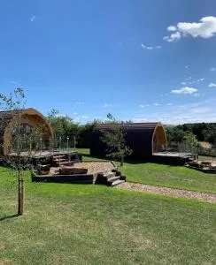 Deep Dale- Bugthorpe Grange Glamping - Full Sutton