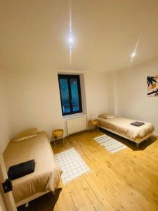 Maisons de vacances Magnifique Maison 9 personnes a Valence : photos des chambres