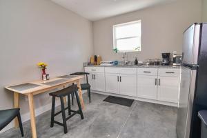 - Sunset Beach Loft -