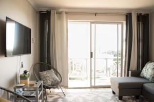 Easy Going Hermanus With An Ocean View