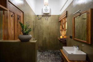 golden elephant villa