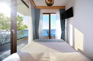 EVLOGIA HOTEL SEAFRONT and ANEX by Greek Pride - 撒尼海滩