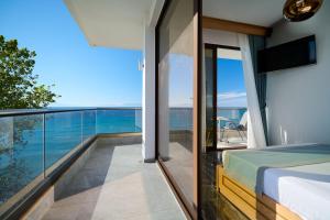 EVLOGIA HOTEL SEAFRONT and ANEX by Greek Pride