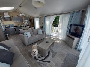 Tulip Lodge at Oakdene - Passes included free!