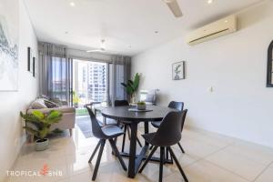 Central City 3 Bed Apt, Pool, 2 Free Secured Parks
