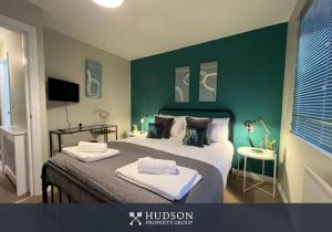 Telford Townhouse with Parking and Garden