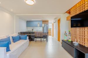 IT91 Maravilhoso apartamento pé na areia - Itacimirim