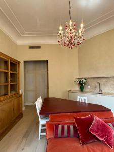 Elegante appartamento con terrazzo