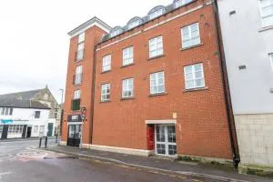 4 Bradford Old Town Swindon, 2 Bedroom, Sleeps 5, Free Secure Parking, Wifi, Long Stay Disc - 奥格本圣乔治