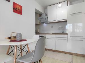 Comfortable Crikvenica Apartment with Terrace and WiFi
