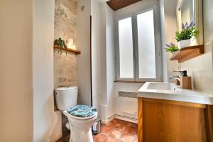 Jungle Rochelaise - Coeur de ville, Entièrement Rénovée, Tv 4K, Fibre, Quartier Porte Royale