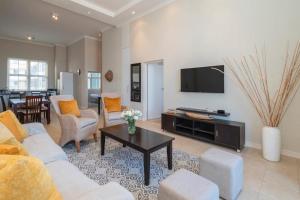 The Muizenberg Beach Retreat