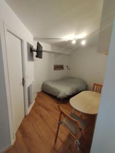 Appartements Studio Porteille d'Ax entierement renove ! : photos des chambres