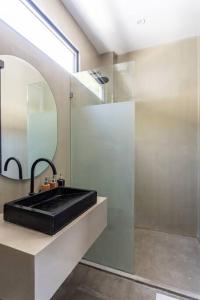 Brand New 2 Bedroom Private Villa only 9 min to Canggu Beach