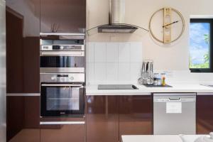 Villa Sea View by IHR