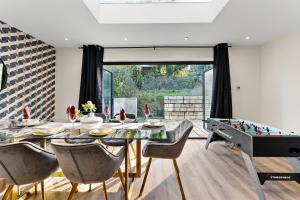 The Bath Cotswolds Rural Retreat - Sleeps 14