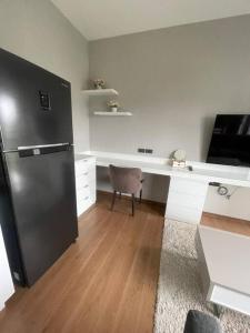 New apartment with a picturesque view at The Title V