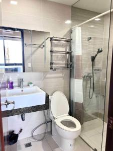 Mactan Newtown Condo with Pool access