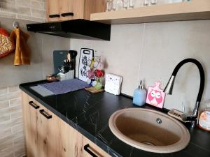 Apartman "CHARLIZE" with PRIVATЕ PARKING