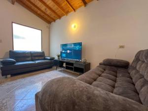 Party house, poblado, Movie Theater, Terrace