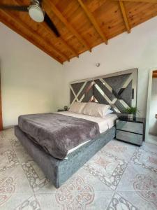 Party house, poblado, Movie Theater, Terrace