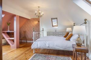 Umbrella Pines - Clifftop Home, stunning Views